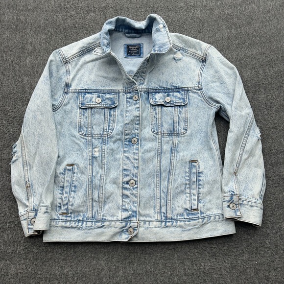 Abercrombie & Fitch Jackets & Blazers - Abercrombie & Fitch Denim Jacket Womens Sz L Trucker Distressed Jean Jacket